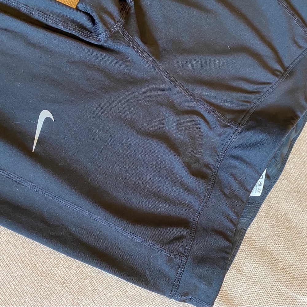 Cropped Nike Leggings